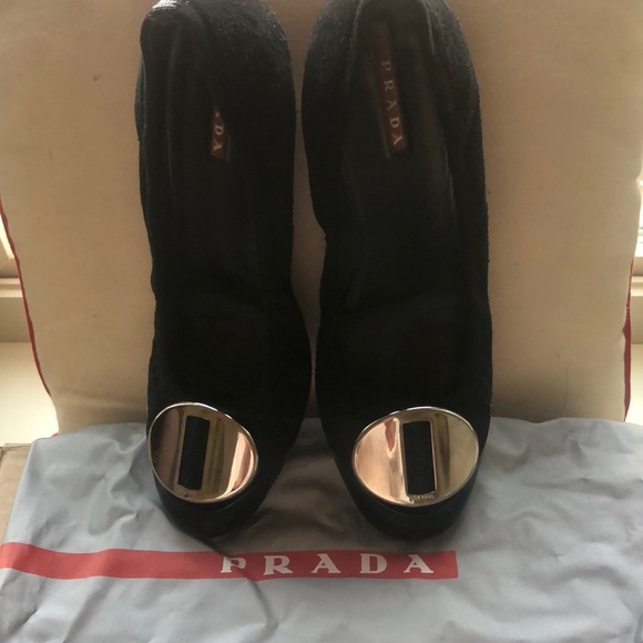 Authentic Prada Black Suede Peep-Toe Flats with Slight Heel - Picture 6 of 10